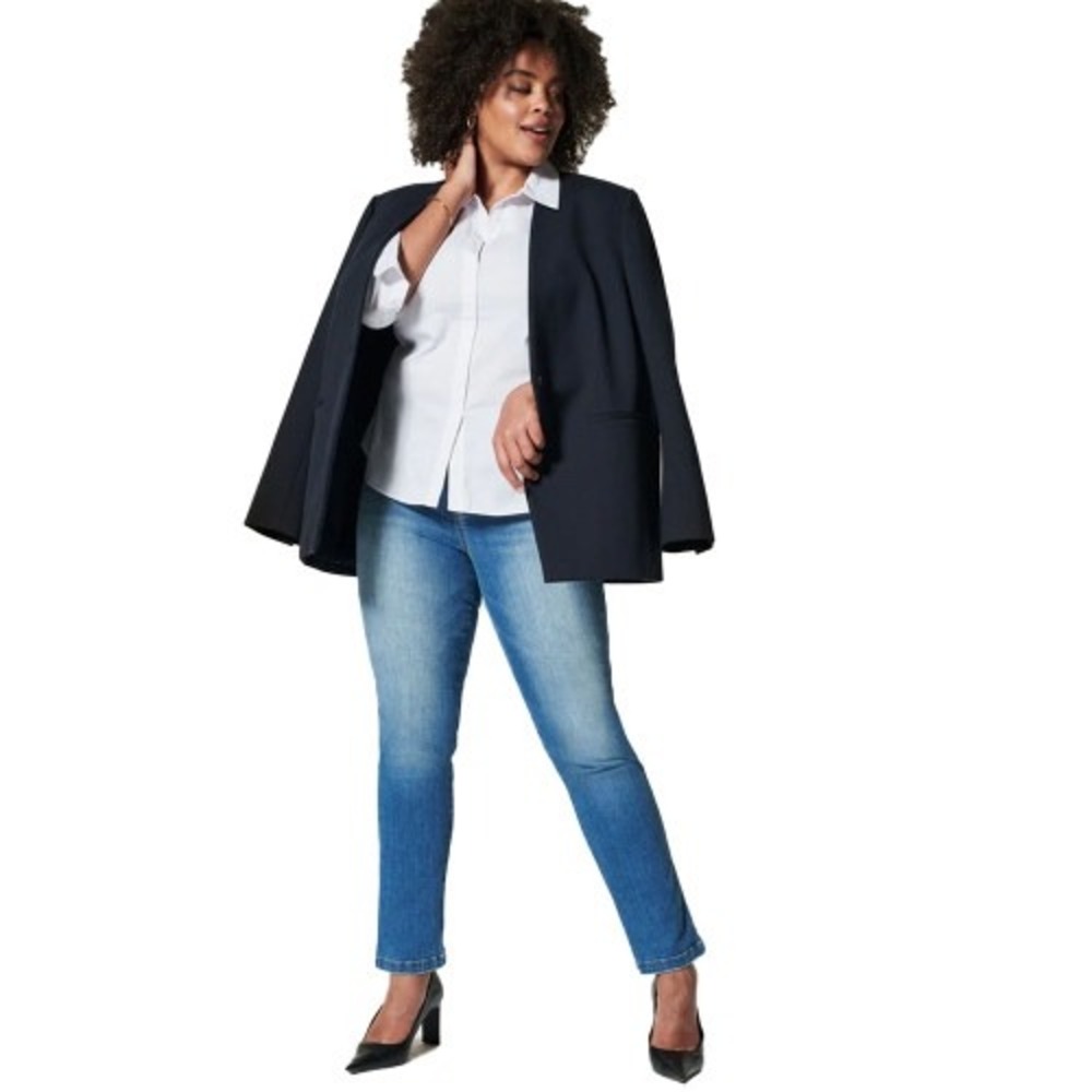 Spanx Ankle Straight Leg Pull On Jeans XL Medium Wash Shaping Denim Chic Comfort